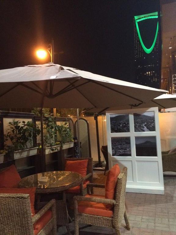 Al Tayyar Suites & Hotel Apartments - Riyadh Exteriör bild