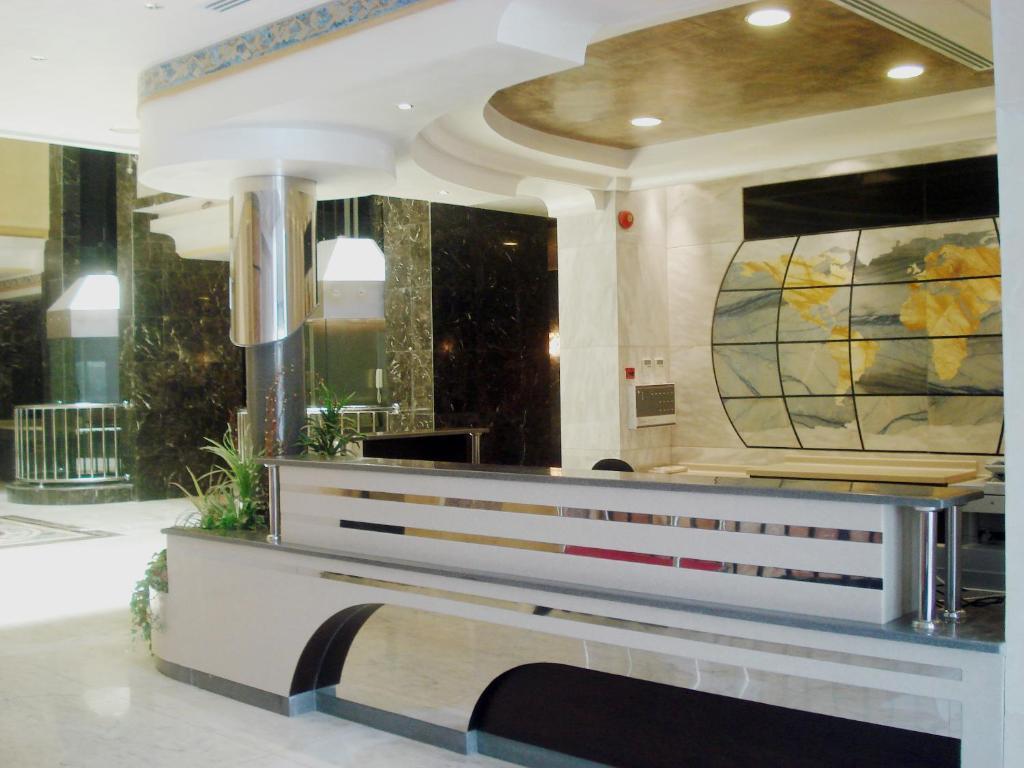 Al Tayyar Suites & Hotel Apartments - Riyadh Exteriör bild