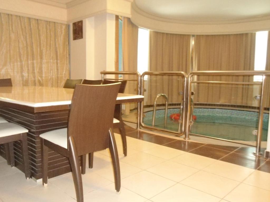 Al Tayyar Suites & Hotel Apartments - Riyadh Rum bild